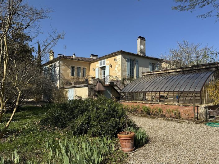 Image No.16-12 Bed Property for sale