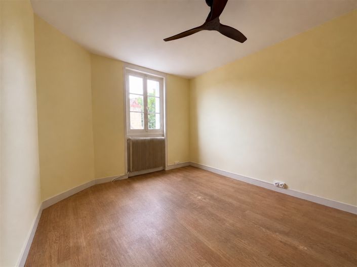 Image No.7-2 Bed House for sale