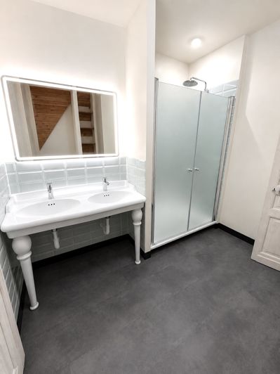 Image No.8-2 Bed House for sale