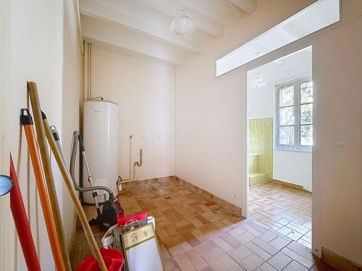 Image No.11-3 Bed House for sale