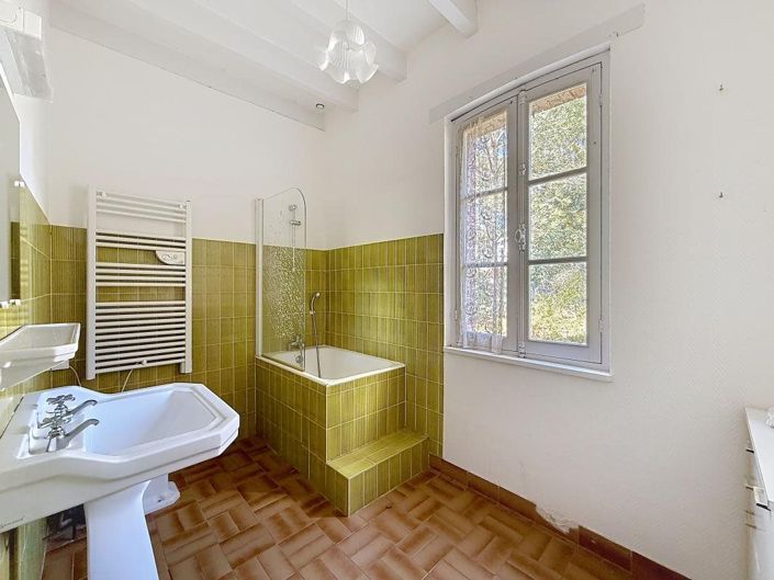 Image No.12-3 Bed House for sale