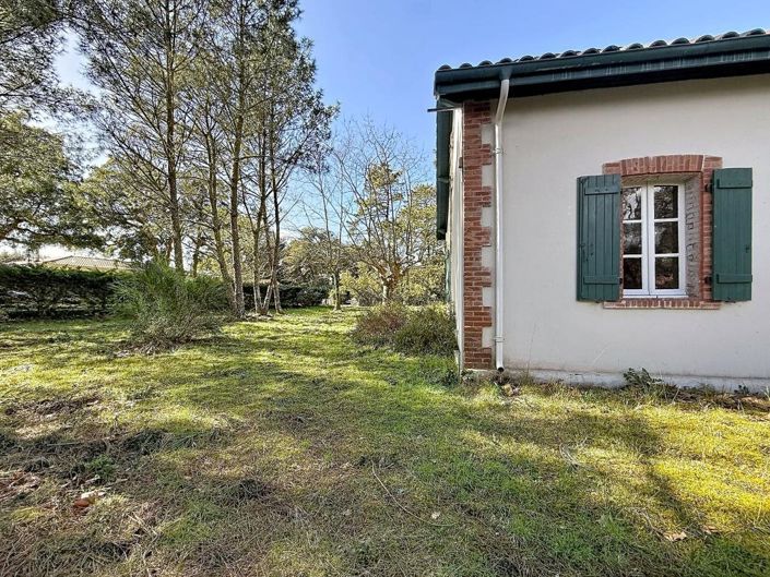 Image No.17-3 Bed House for sale