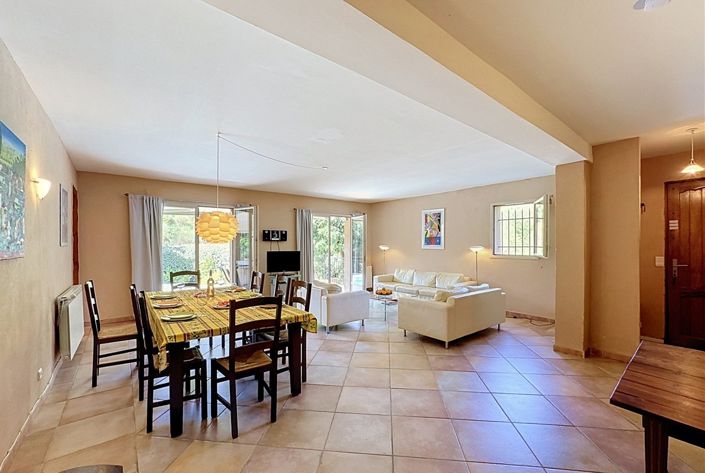 Image No.4-3 Bed House for sale