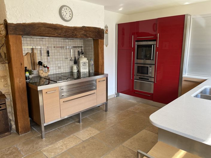 Image No.10-5 Bed House for sale