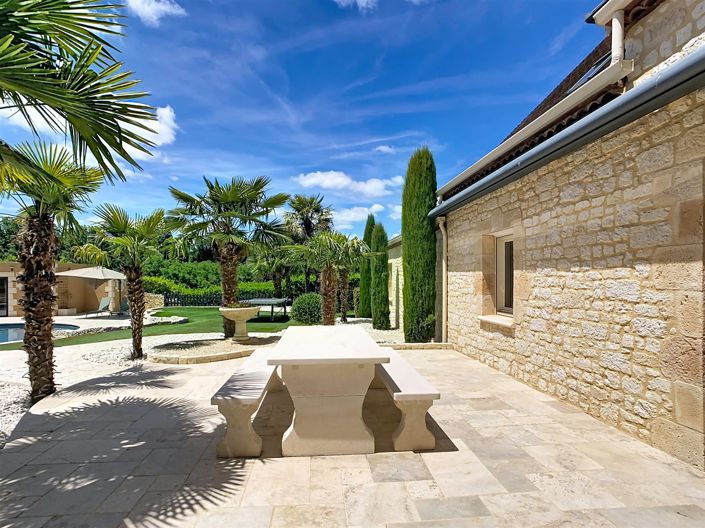 Image No.20-4 Bed House for sale