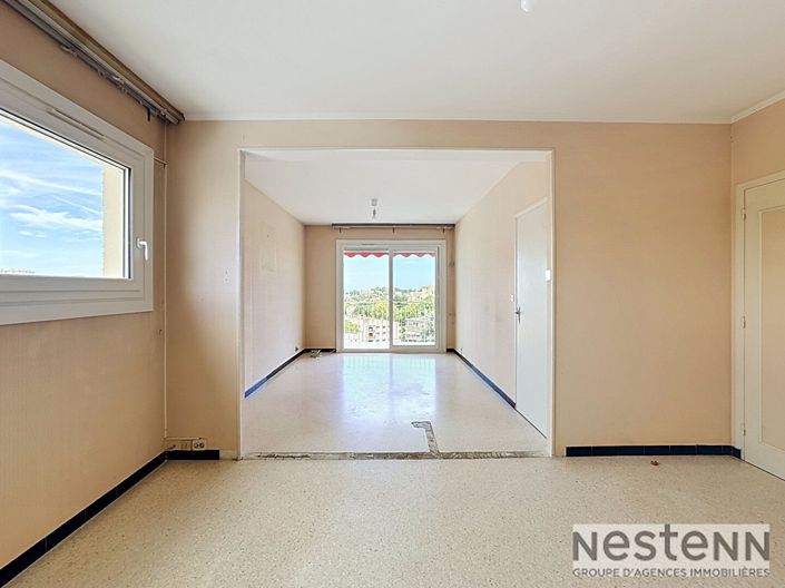 Image No.9-3 Bed Apartment for sale