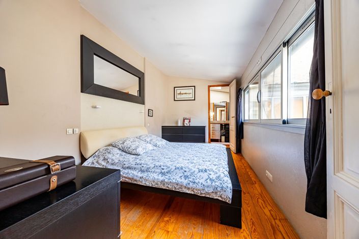 Image No.7-4 Bed House for sale