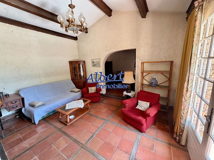 Image No.6-2 Bed House for sale