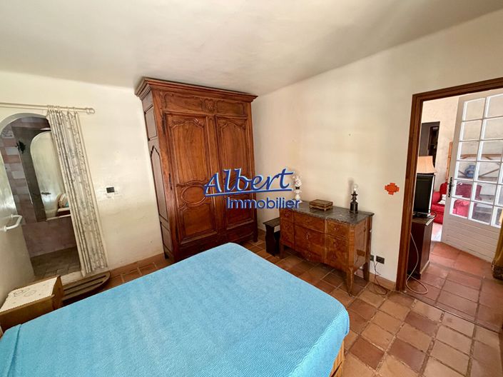 Image No.9-2 Bed House for sale