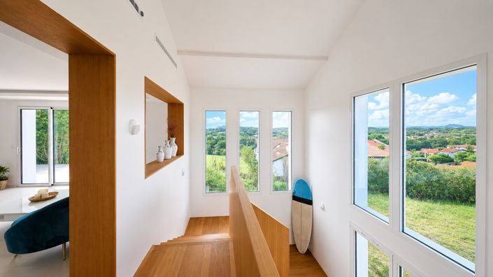Image No.4-5 Bed House for sale