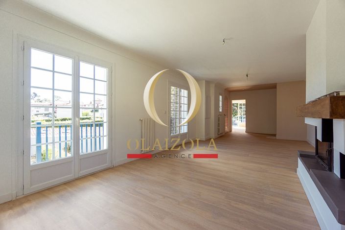 Image No.2-3 Bed Apartment for sale