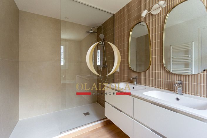 Image No.5-3 Bed Apartment for sale