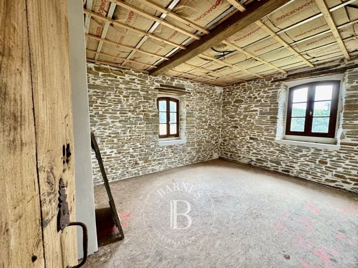 Image No.13-6 Bed House for sale