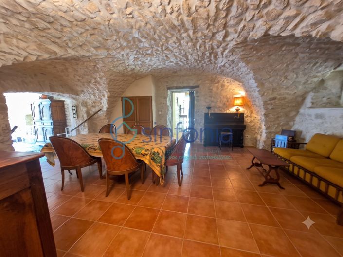 Image No.11-5 Bed House for sale