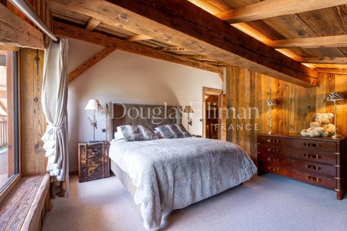 Image No.10-5 Bed House for sale