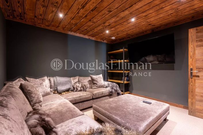 Image No.13-5 Bed House for sale