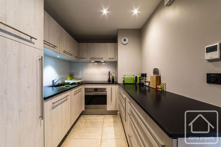 Image No.8-2 Bed Apartment for sale