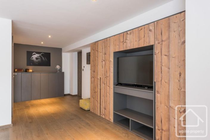 Image No.12-3 Bed Apartment for sale
