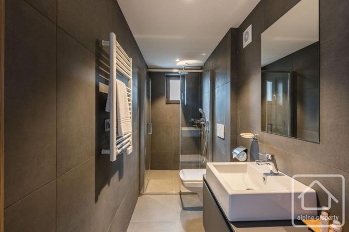 Image No.19-3 Bed Apartment for sale