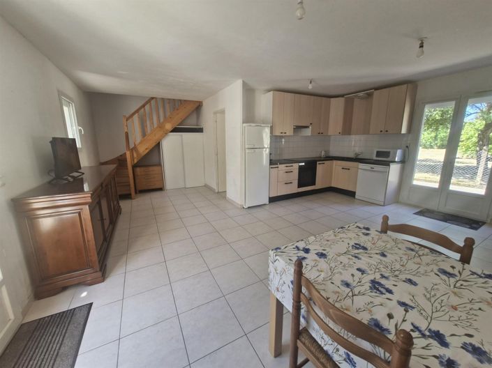 Image No.2-3 Bed House for sale