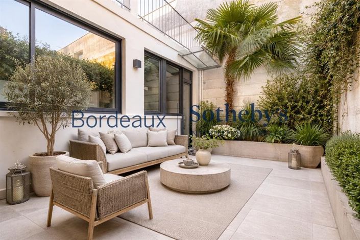 Image No.10-6 Bed House for sale