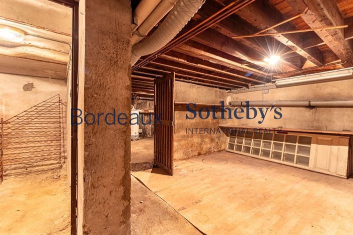 Image No.20-6 Bed House for sale