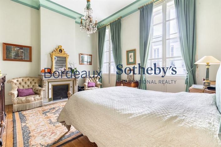 Image No.14-6 Bed House for sale