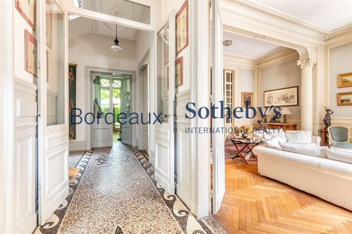 Image No.2-6 Bed House for sale