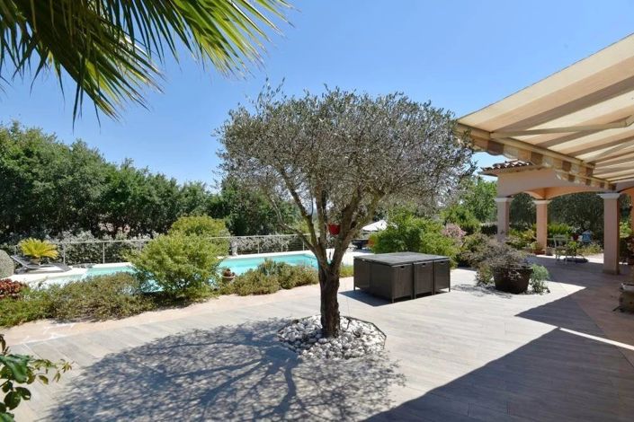 Image No.17-4 Bed House for sale
