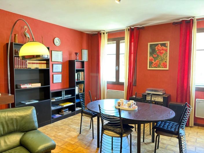 Image No.2-3 Bed House for sale
