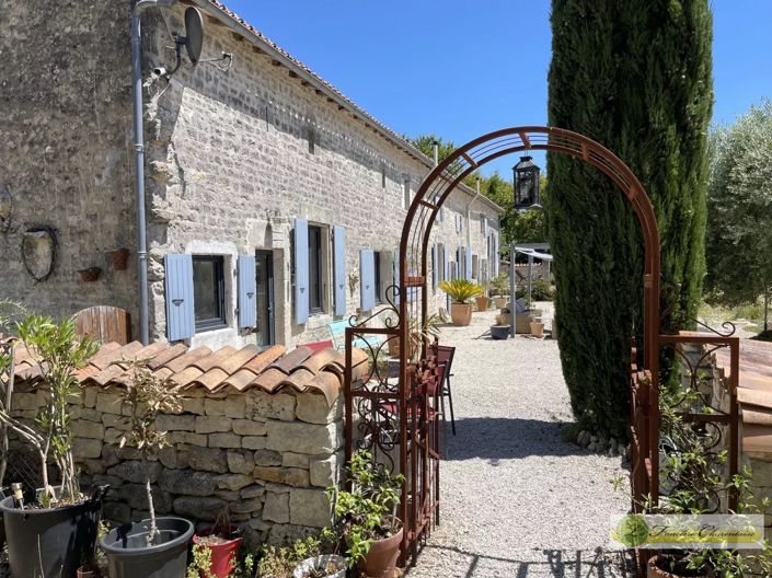 Image No.24-4 Bed House for sale