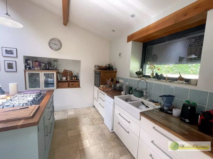 Image No.30-4 Bed House for sale