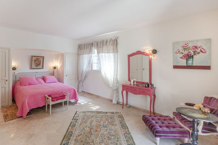 Image No.13-4 Bed House for sale