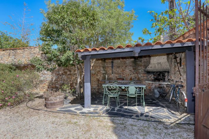 Image No.13-20 Bed House for sale