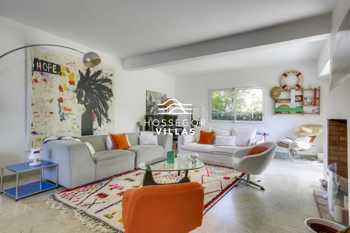 Image No.7-5 Bed House for sale