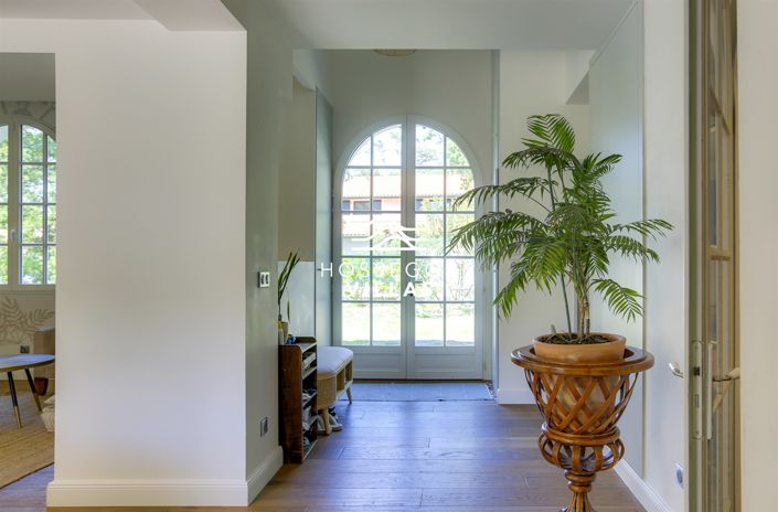 Image No.10-4 Bed House for sale