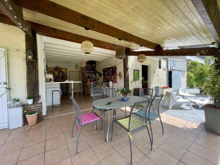 Image No.16-4 Bed House for sale