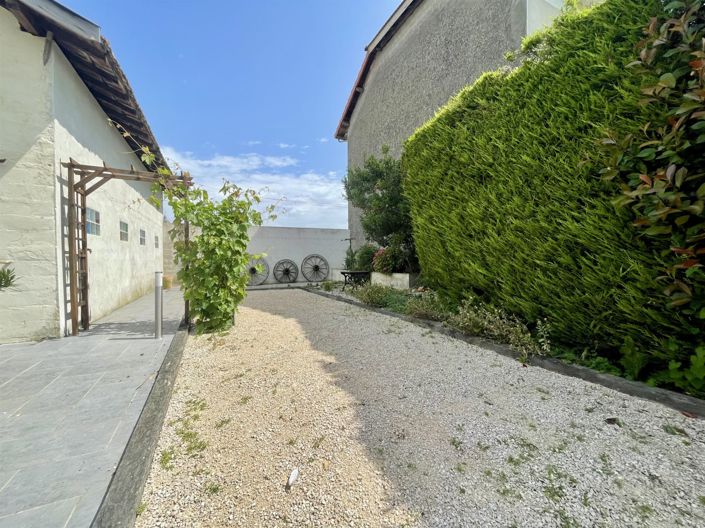 Image No.24-4 Bed House for sale