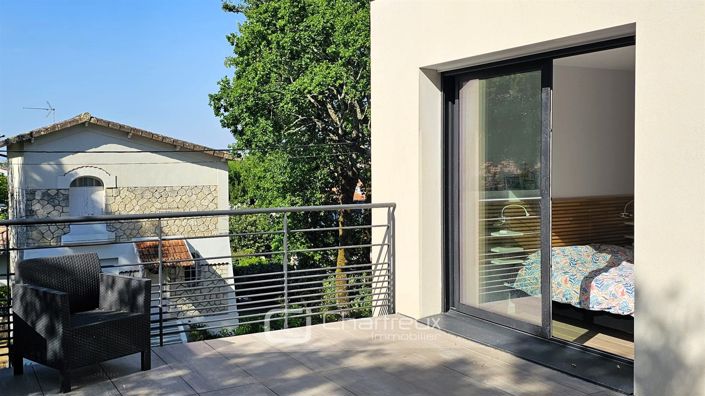 Image No.21-3 Bed House for sale