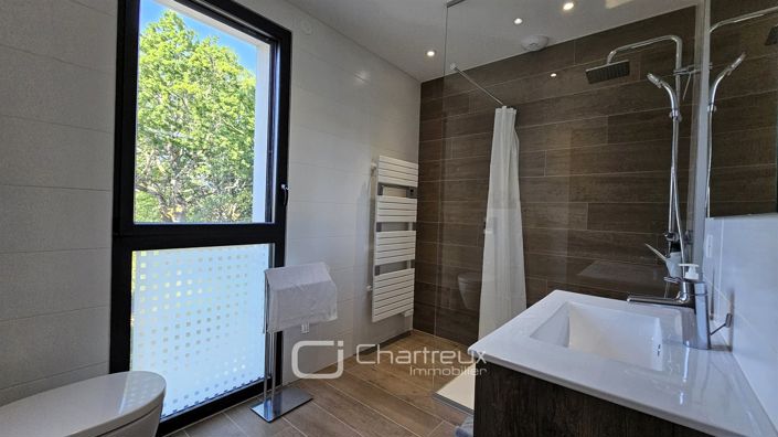 Image No.23-3 Bed House for sale