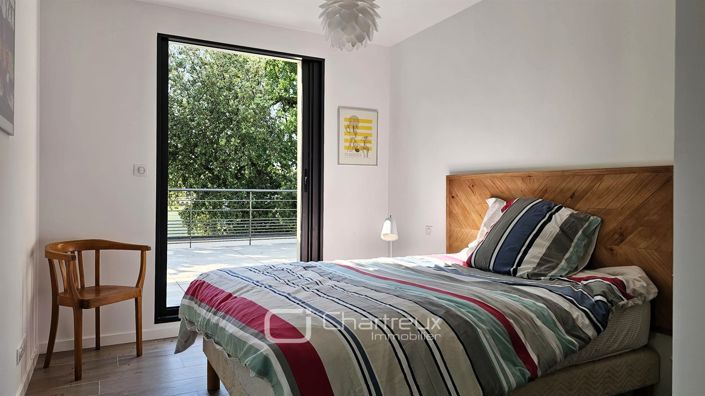 Image No.25-3 Bed House for sale