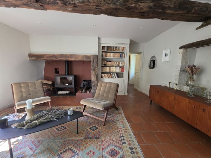 Image No.21-11 Bed House for sale