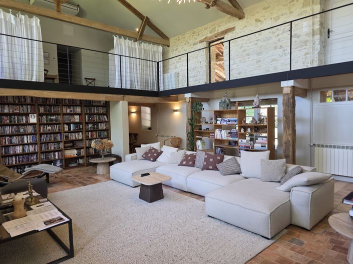 Image No.3-11 Bed House for sale