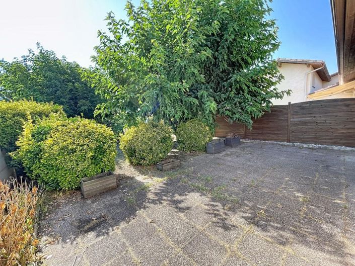 Image No.19-3 Bed House for sale