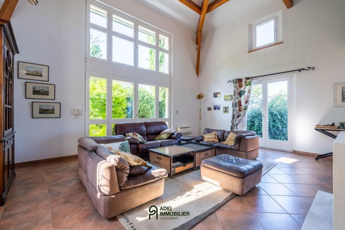 Image No.8-4 Bed House for sale