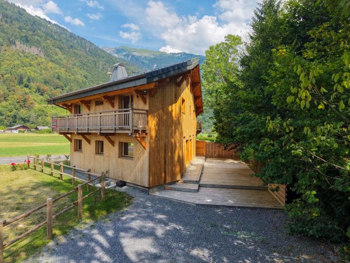 Image No.3-Propriété de 4 chambres à vendre