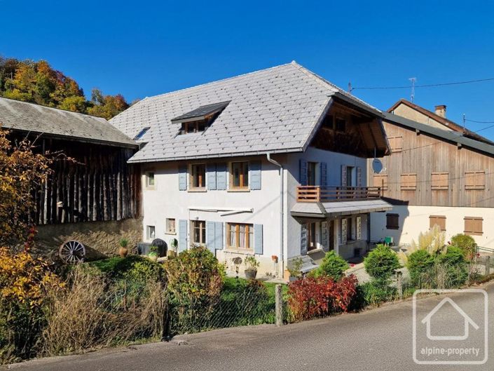 Image No.2-Propriété de 3 chambres à vendre à Lullin