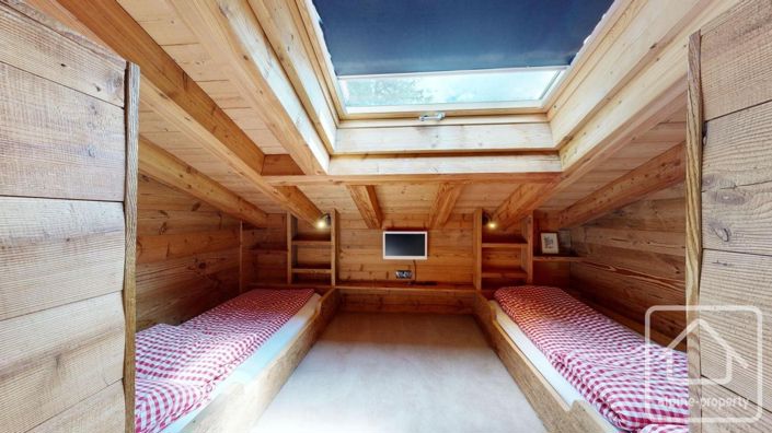 Image No.50-7 Bed Property for sale
