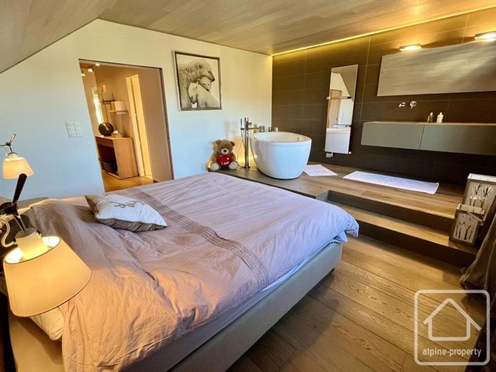 Image No.10-2 Bed Apartment for sale