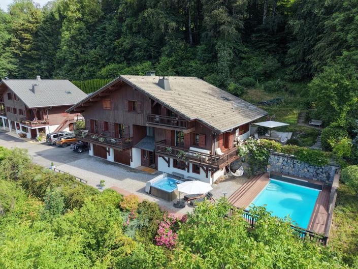 Image No.2-7 Bed Property for sale